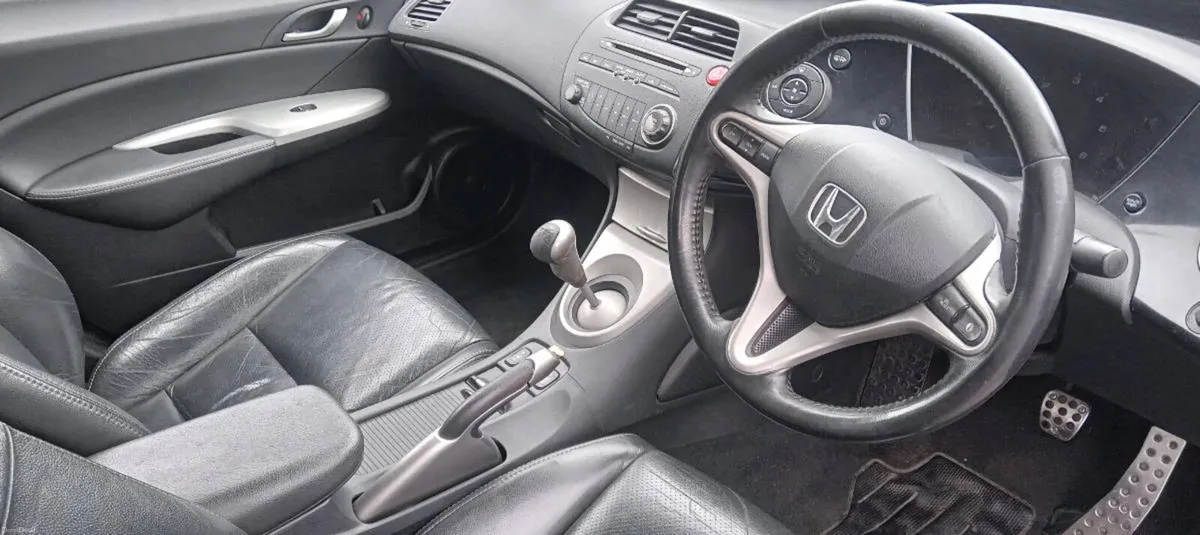 Honda Civic - Image 4