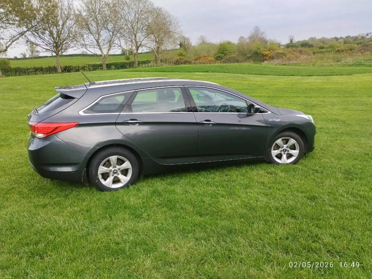 Car - Image 4
