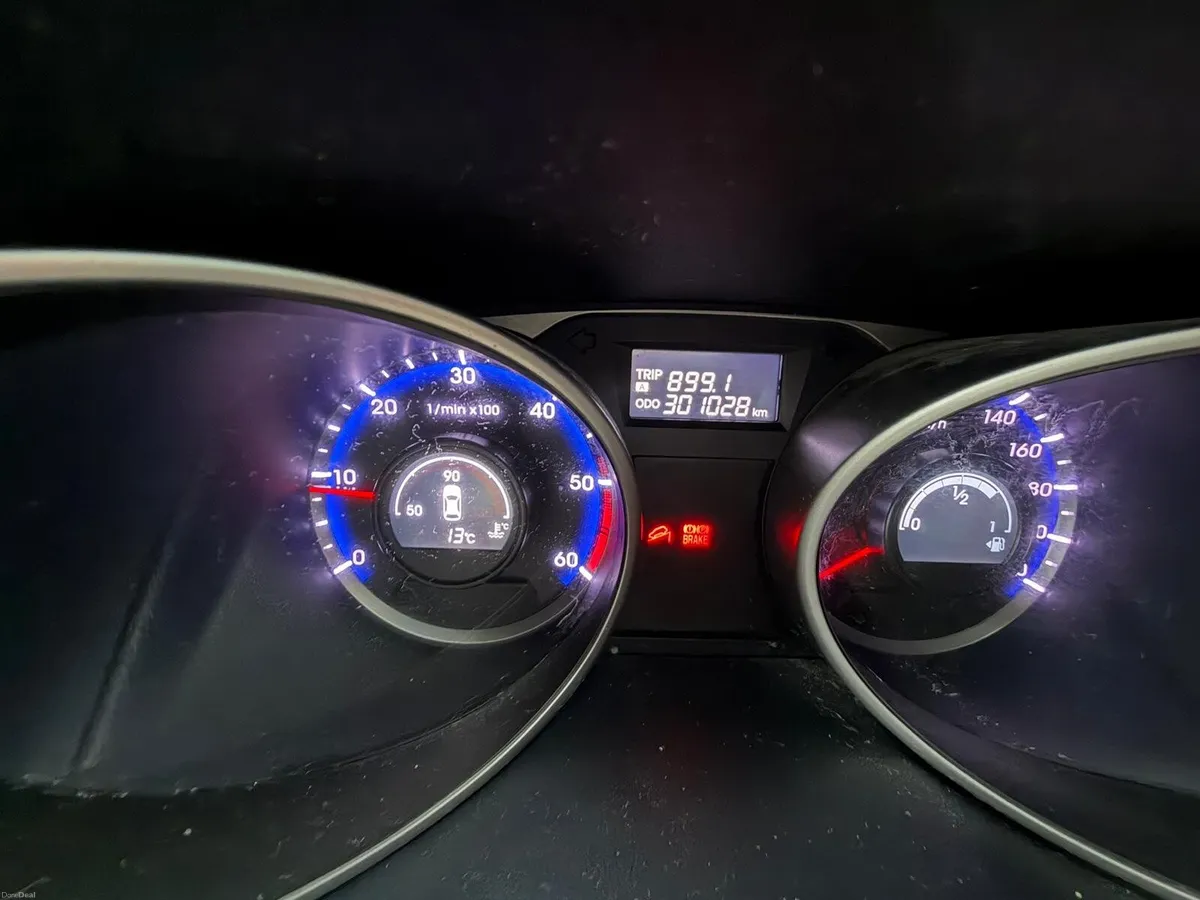 Hyundai ix35 2011 - Image 2