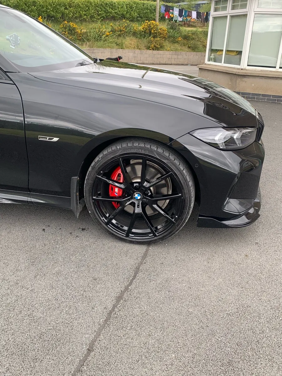 Car - Image 4