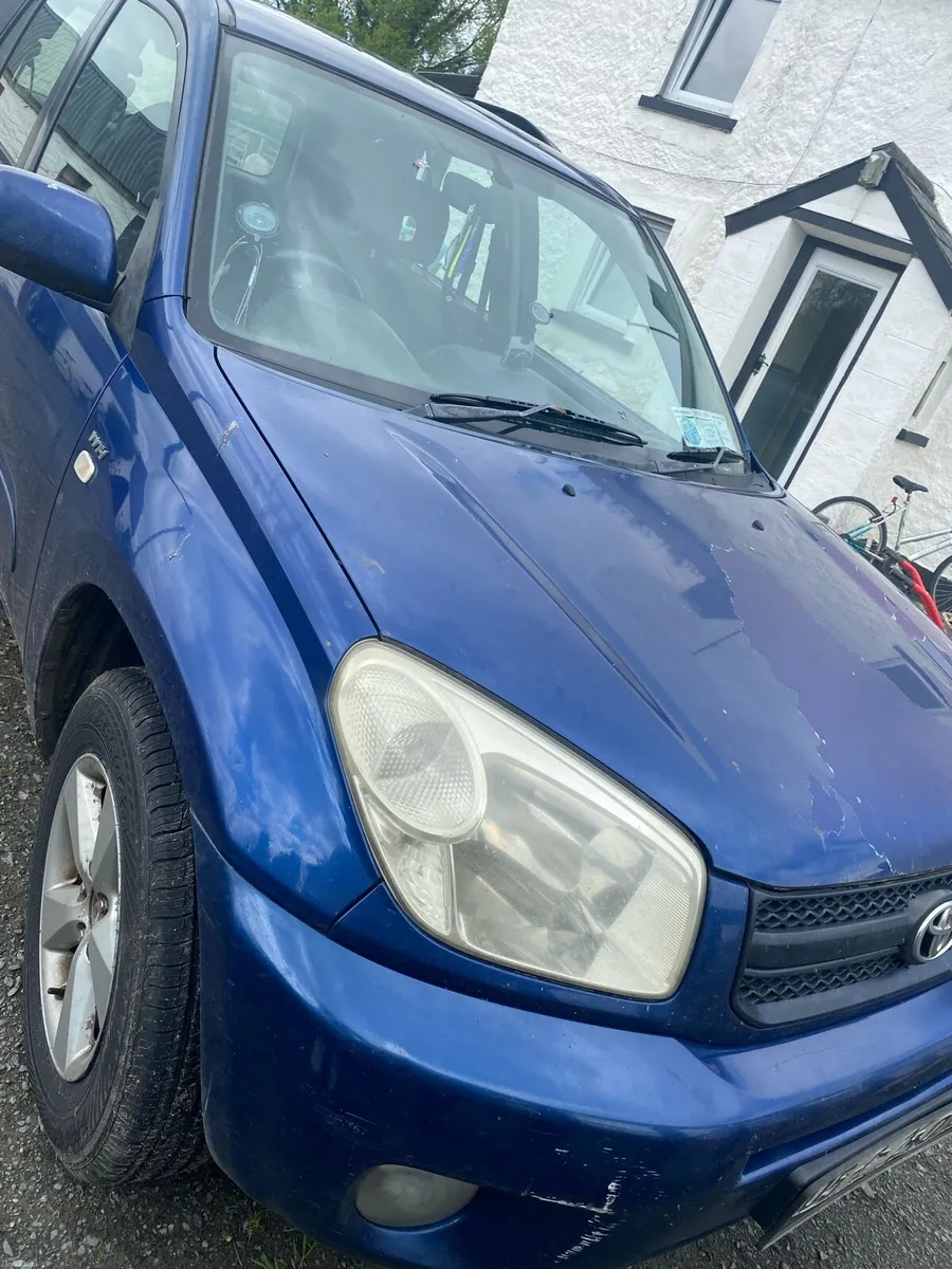Toyota RAV4 - Image 2
