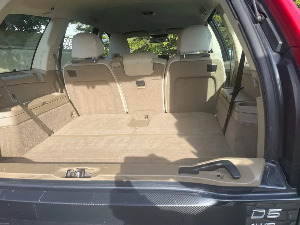 Volvo XC90 2012 - Image 2