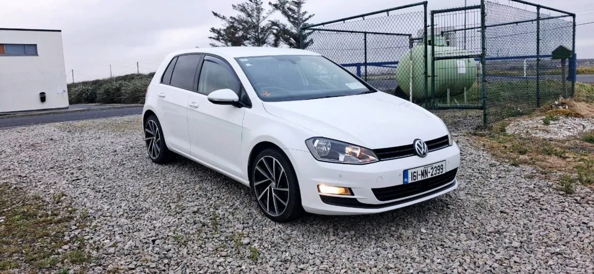 2016 Volkswagen Golf - Image 4