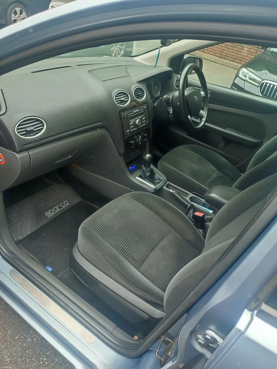Ford Focus Ghia 2007 1.6L Petrol - Image 4