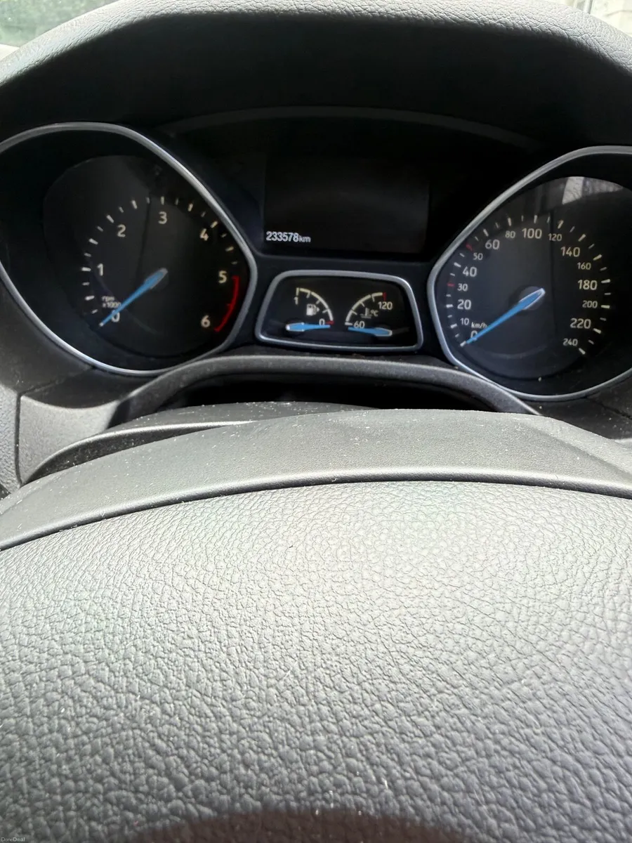 Ford Focus 2017 Van - Image 2