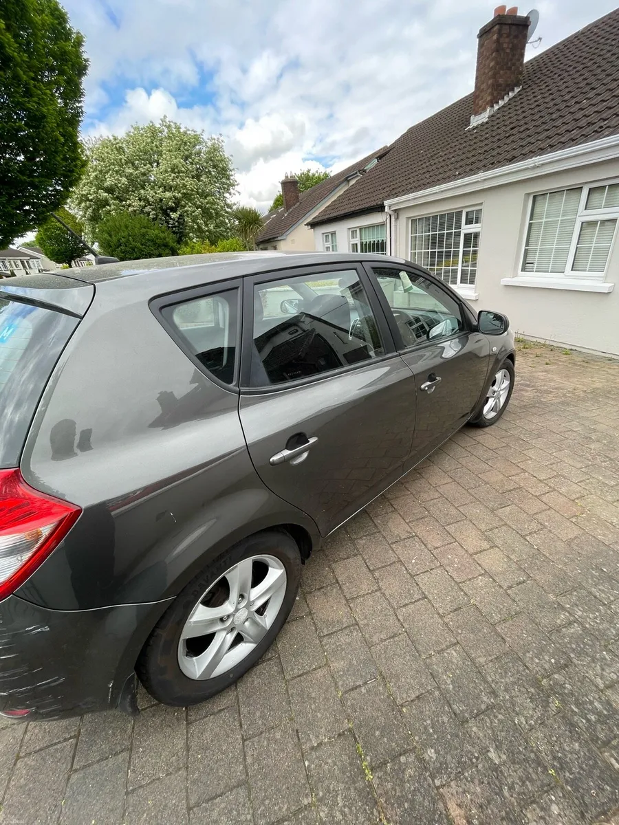2010 Kia ceed - Image 4