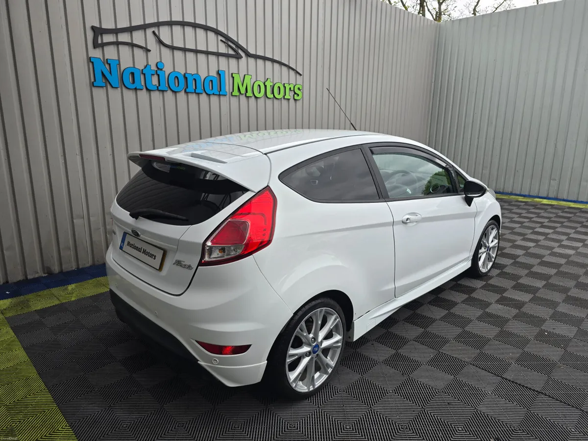 2013 Ford Fiesta ZETEC-S 1.0 Petrol - Image 3