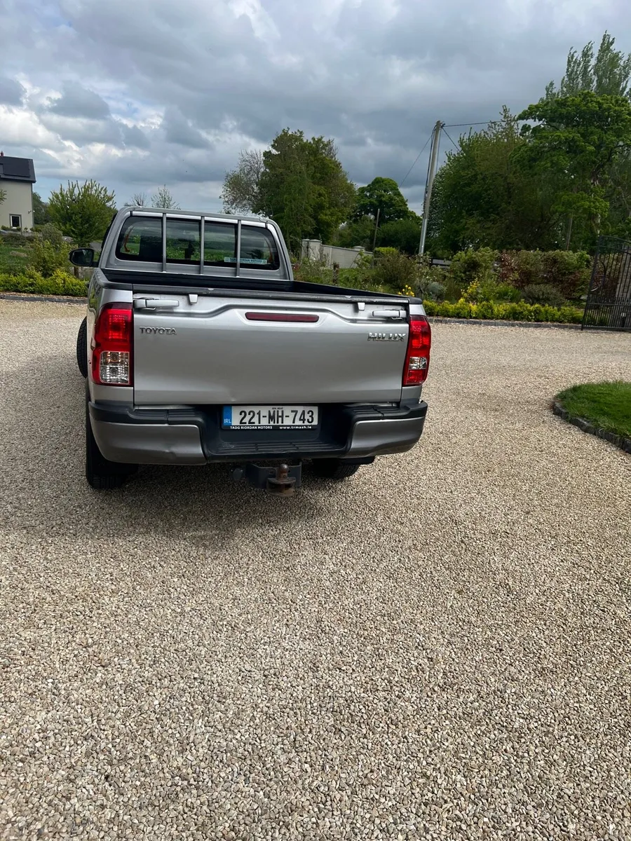 Toyota single cab hi lux - Image 4