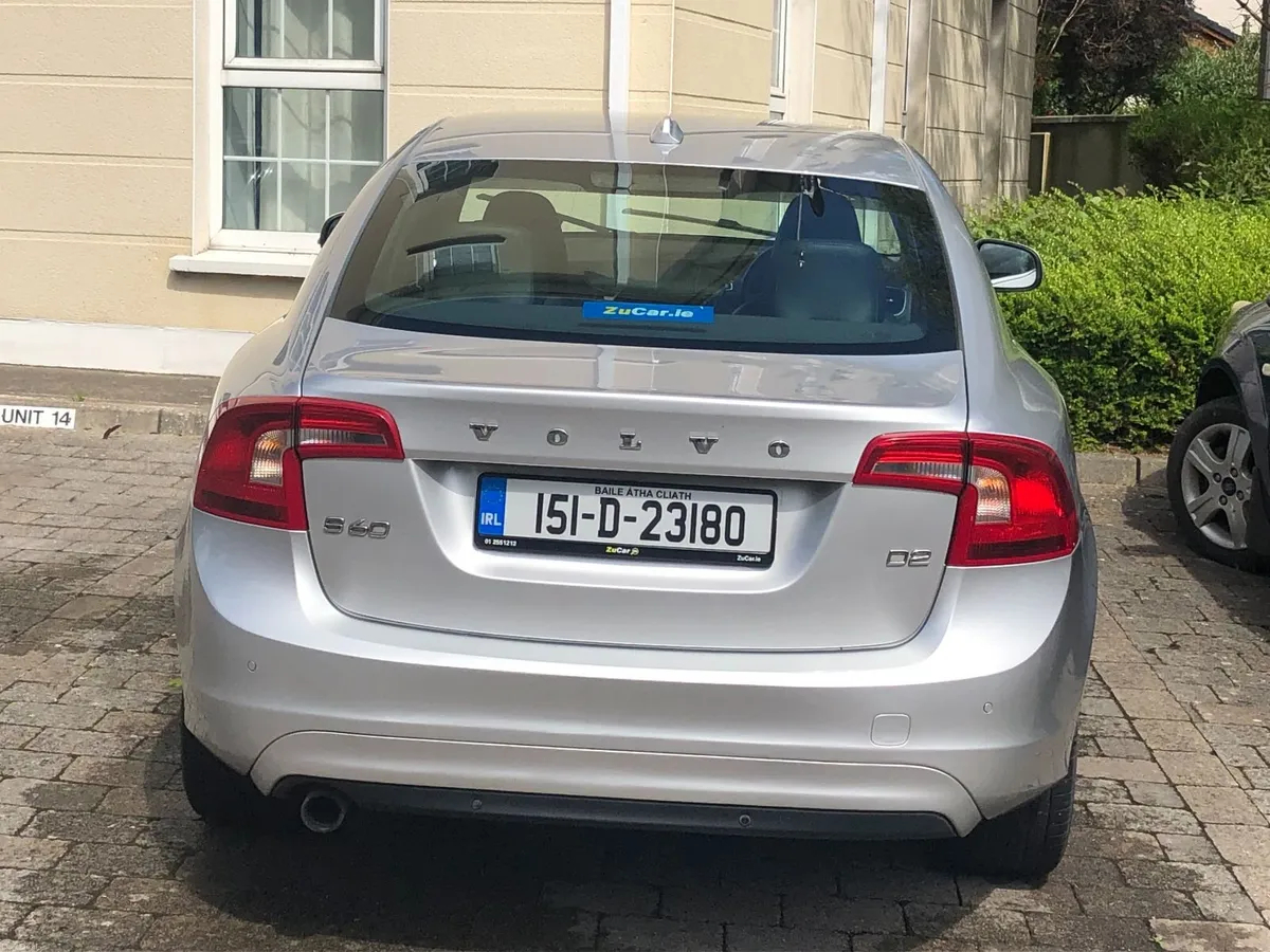 Volvo S60 2015 - Image 2