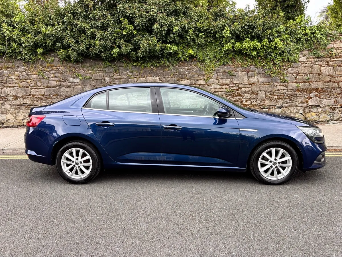 Renault Megane 1.5 DCI Dynamique NEW NCT 01/28 - Image 2
