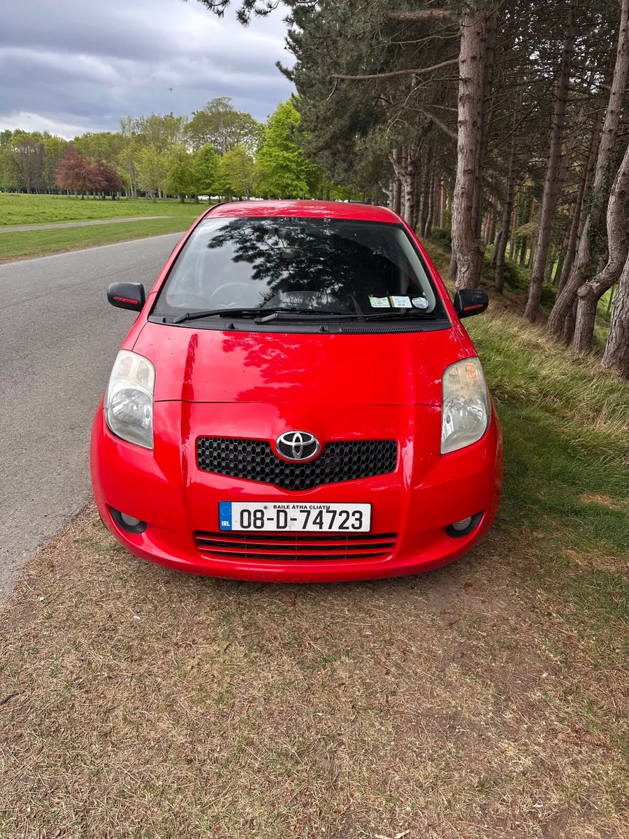 Toyota Yaris 1.3 VVT-i SR | CarPlay | Reverse Cam - Image 1