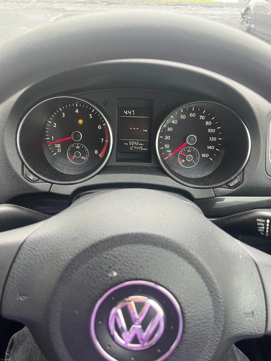 Volkswagen Golf 2009 - Image 2