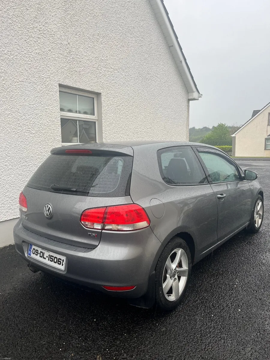Volkswagen Golf 2009 - Image 4