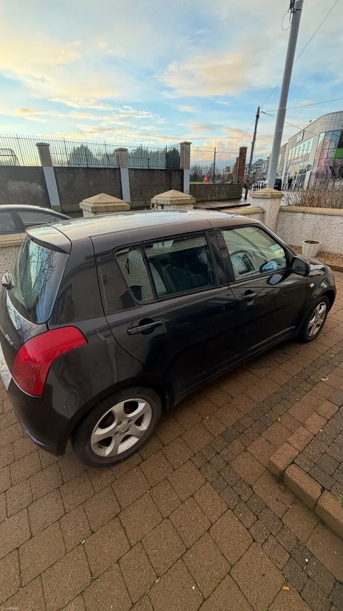 07 Suzuki Swift - Image 5