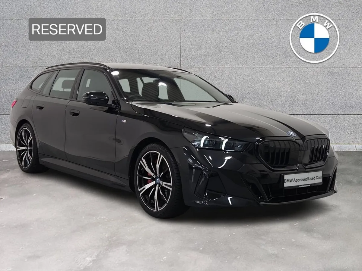 BMW i5 eDrive40 M Sport Pro Touring - Image 1