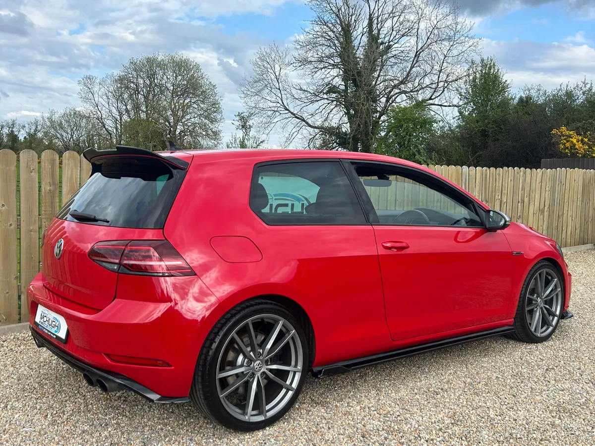 2017 Volkswagen Golf R 310Bhp DSG - Image 2