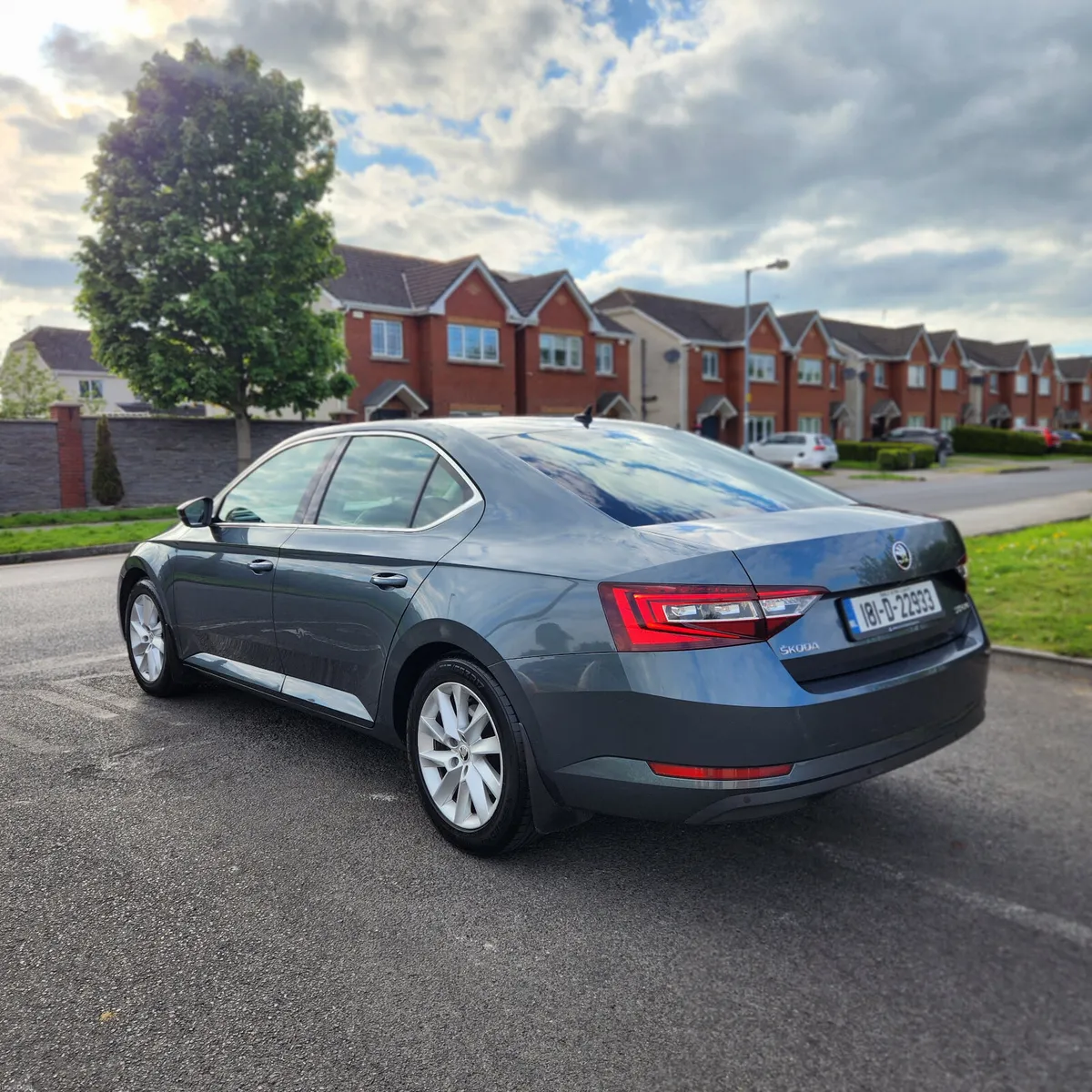 2018 Skoda Superb 2.0tdi high spec - Image 3