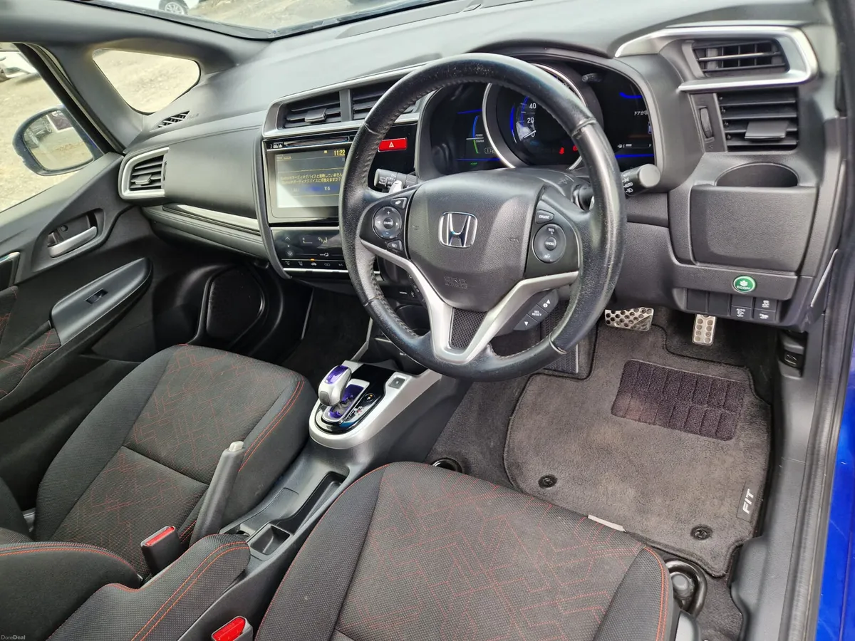 Honda Fit 2015 - Image 3
