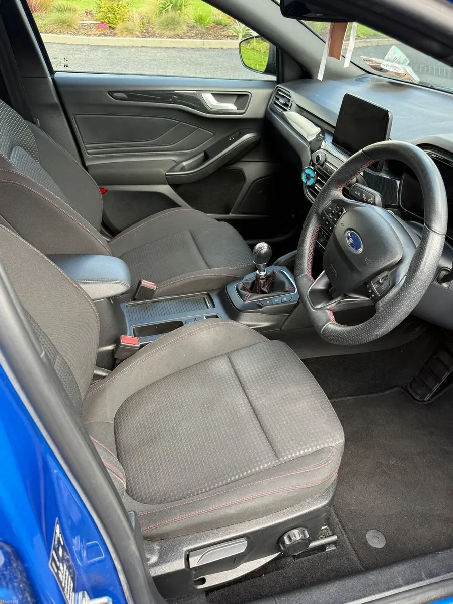 Ford Focus - Image 3