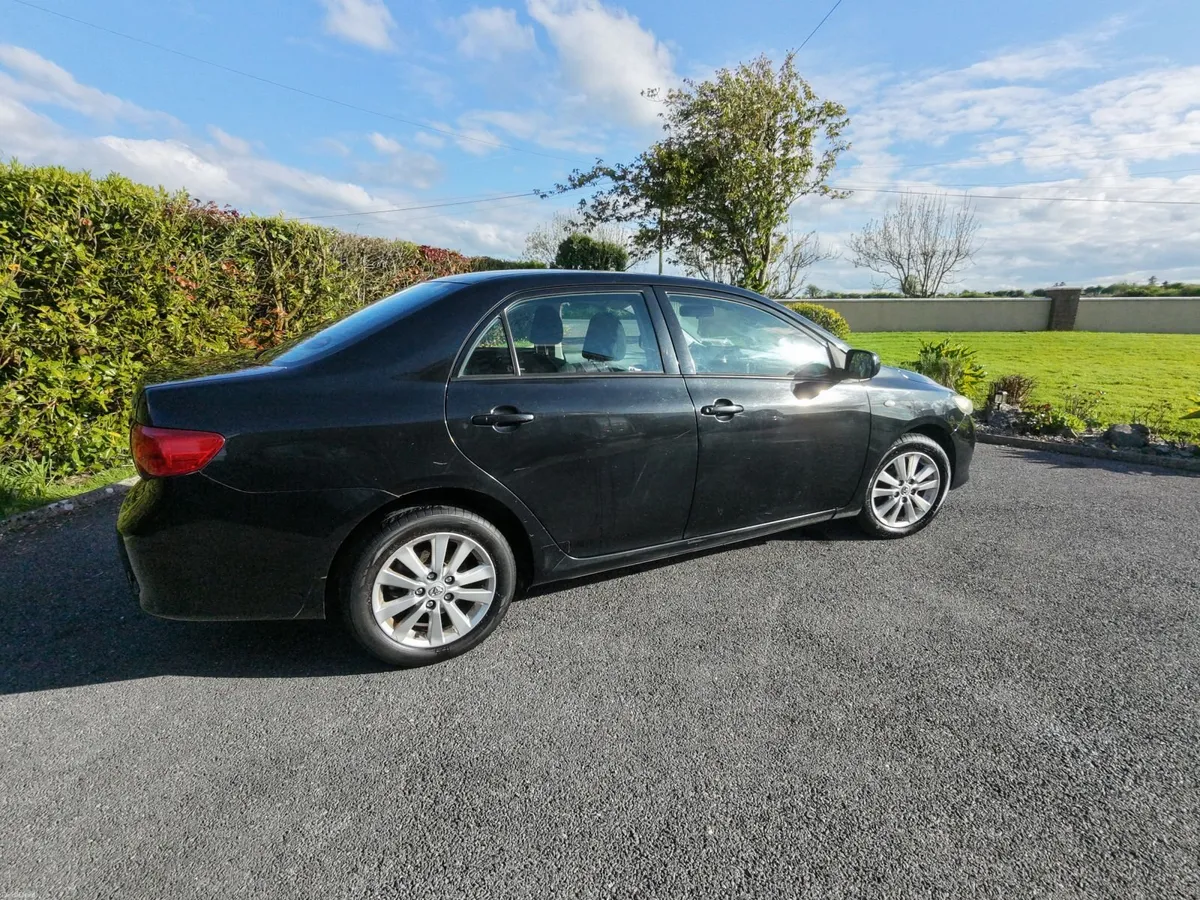 Toyota Corolla 2008 - Image 2