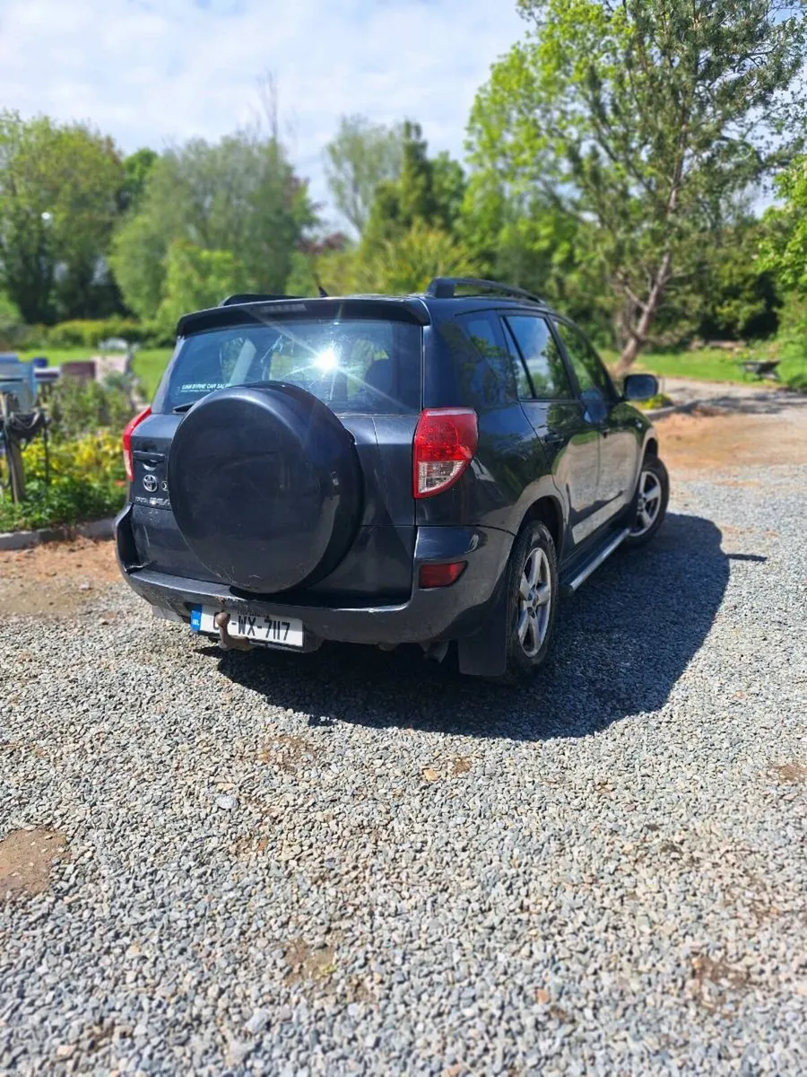 Toyota rav 4 - Image 3