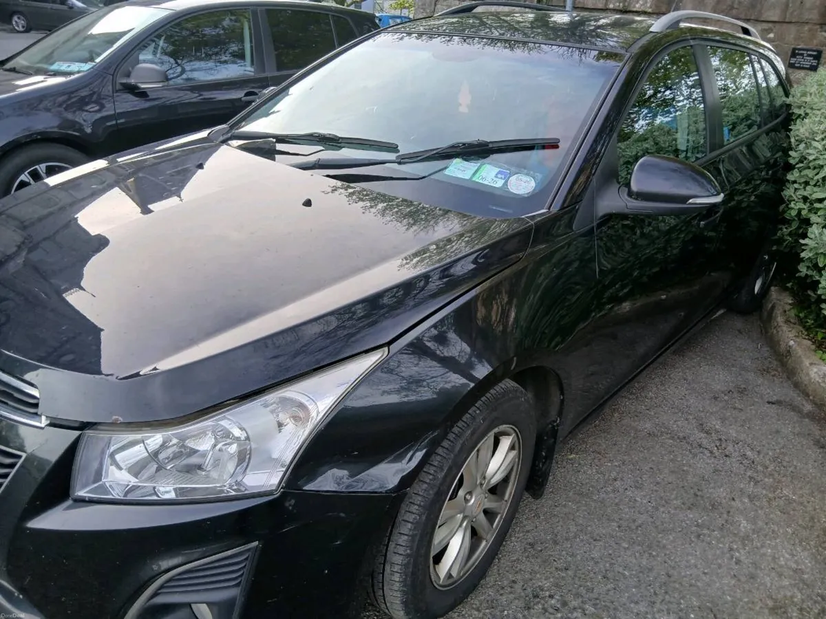 Chevrolet cruze 1.7 diesel hatchback - Image 4