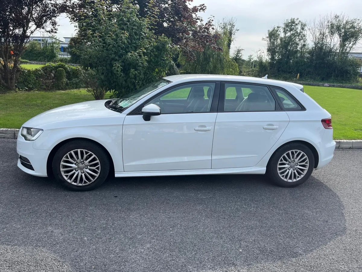 Audi A3 2015 - Image 4