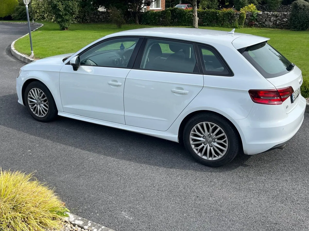 Audi A3 2015 - Image 3