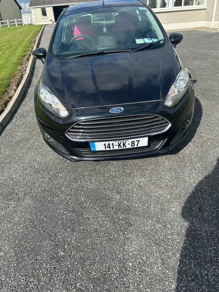 2014 Ford Fiesta - Image 2