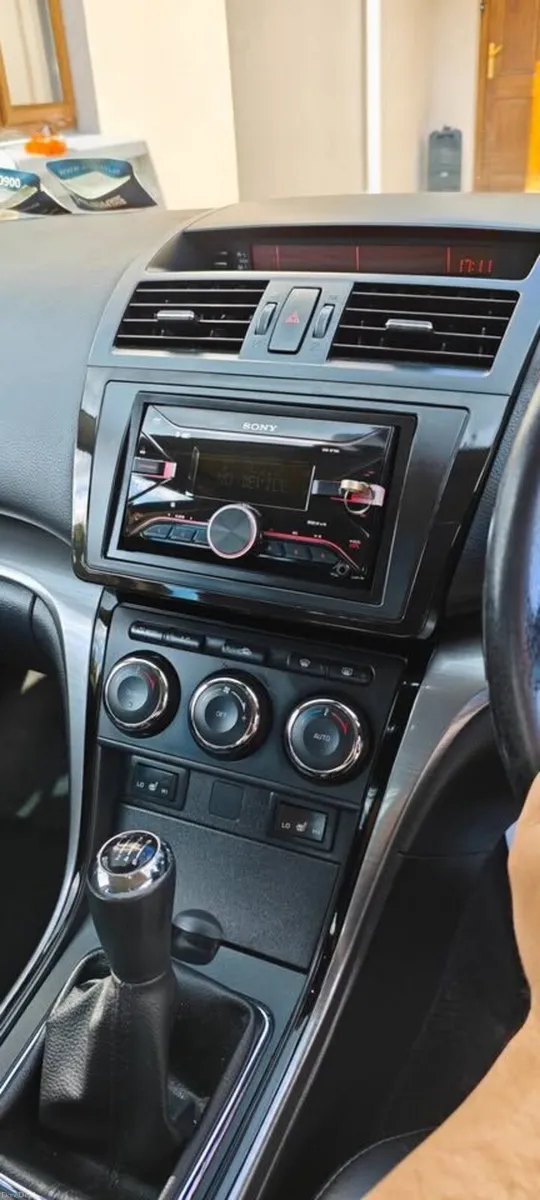 Mazda Mazda6 2011 - Image 2