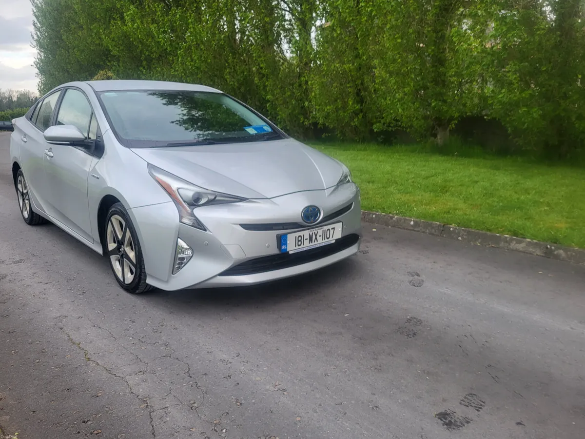 Toyota Prius 2018 HYBRID AUTOMATIC - Image 3