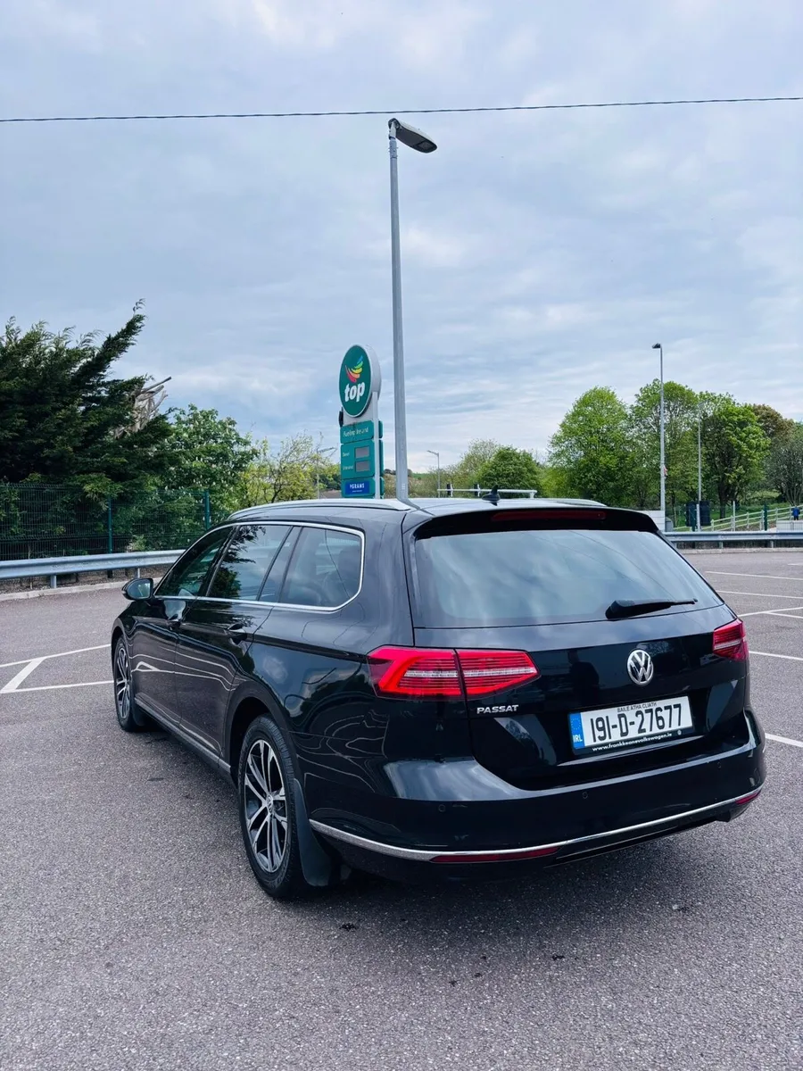 2019 Volkswagen Passat TDI ESTATE - Image 2