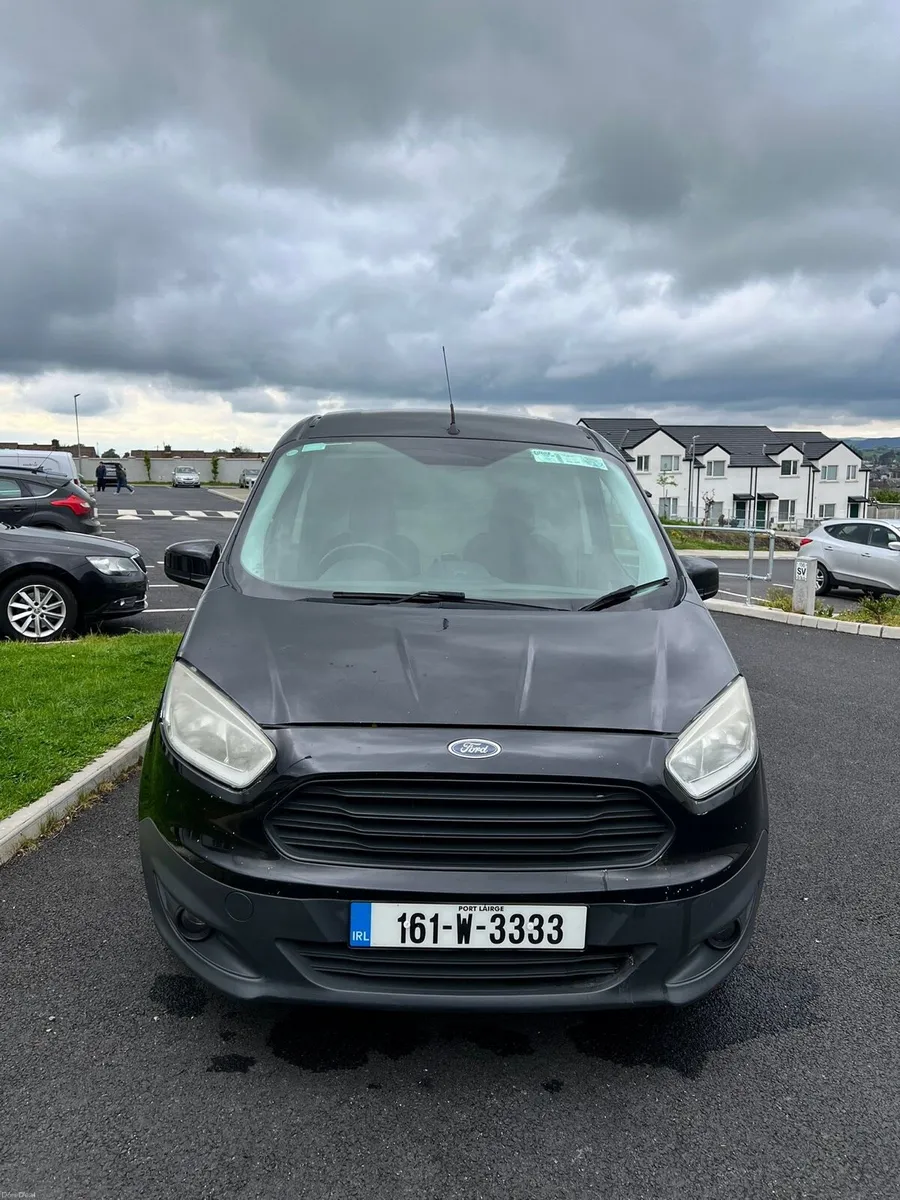 Ford transit courier low km just passed test 6200€ - Image 2
