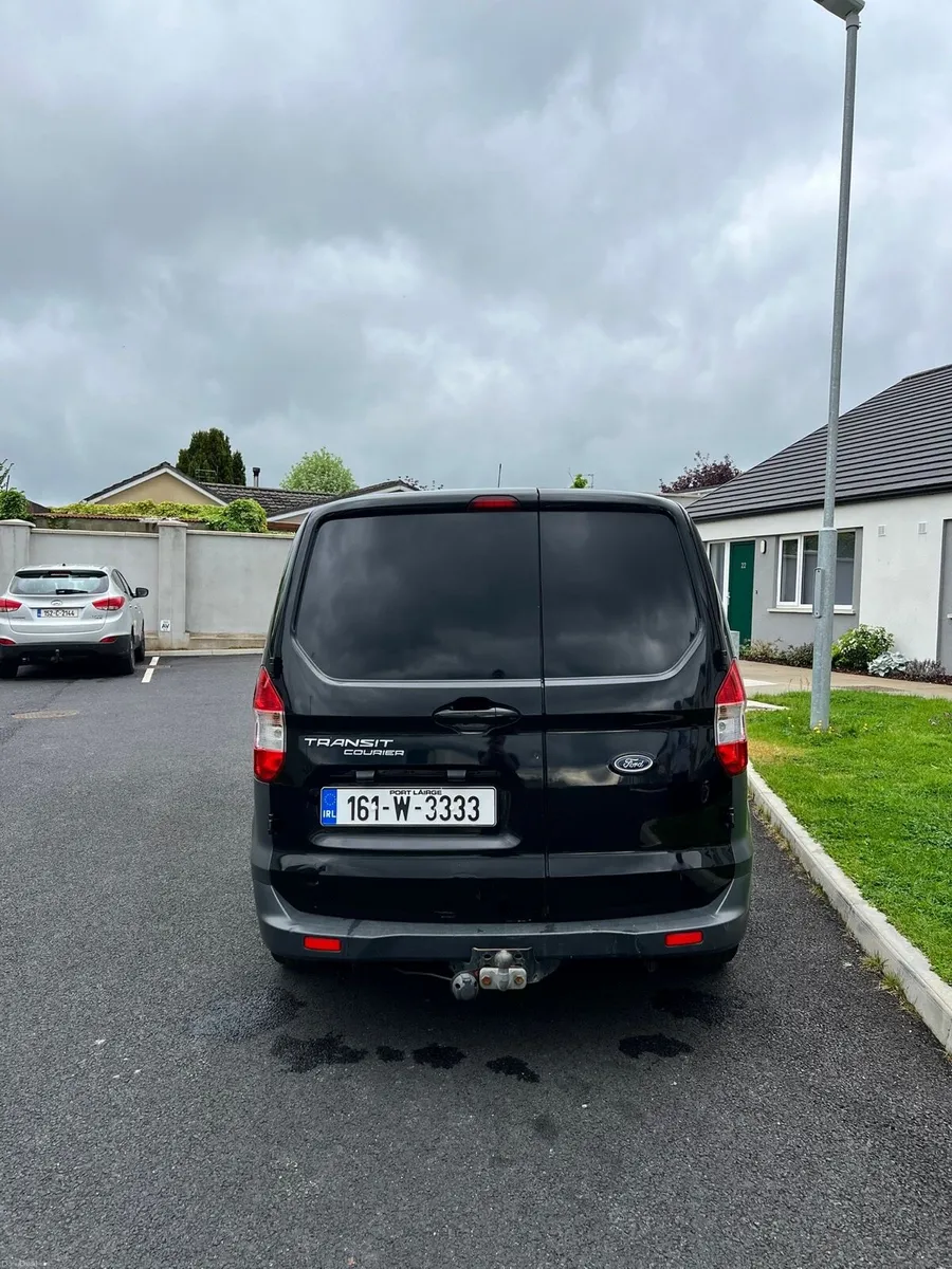 Ford transit courier low km just passed test 6200€ - Image 4