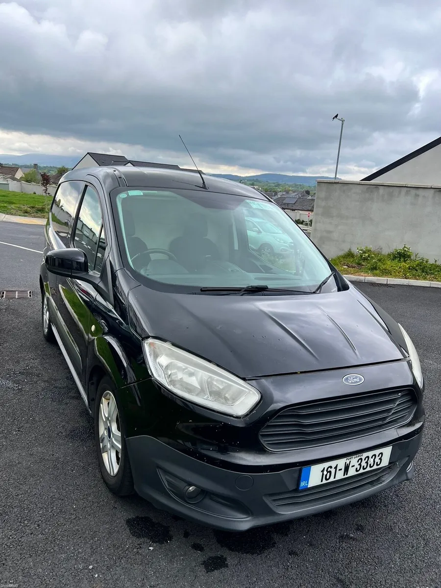 Ford transit courier low km just passed test 6200€ - Image 1