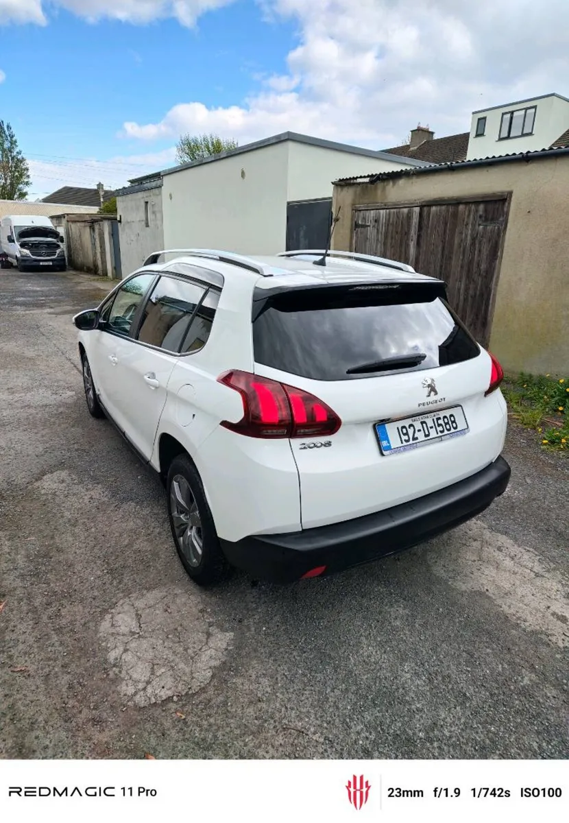 Peugeot 2008 - Image 4