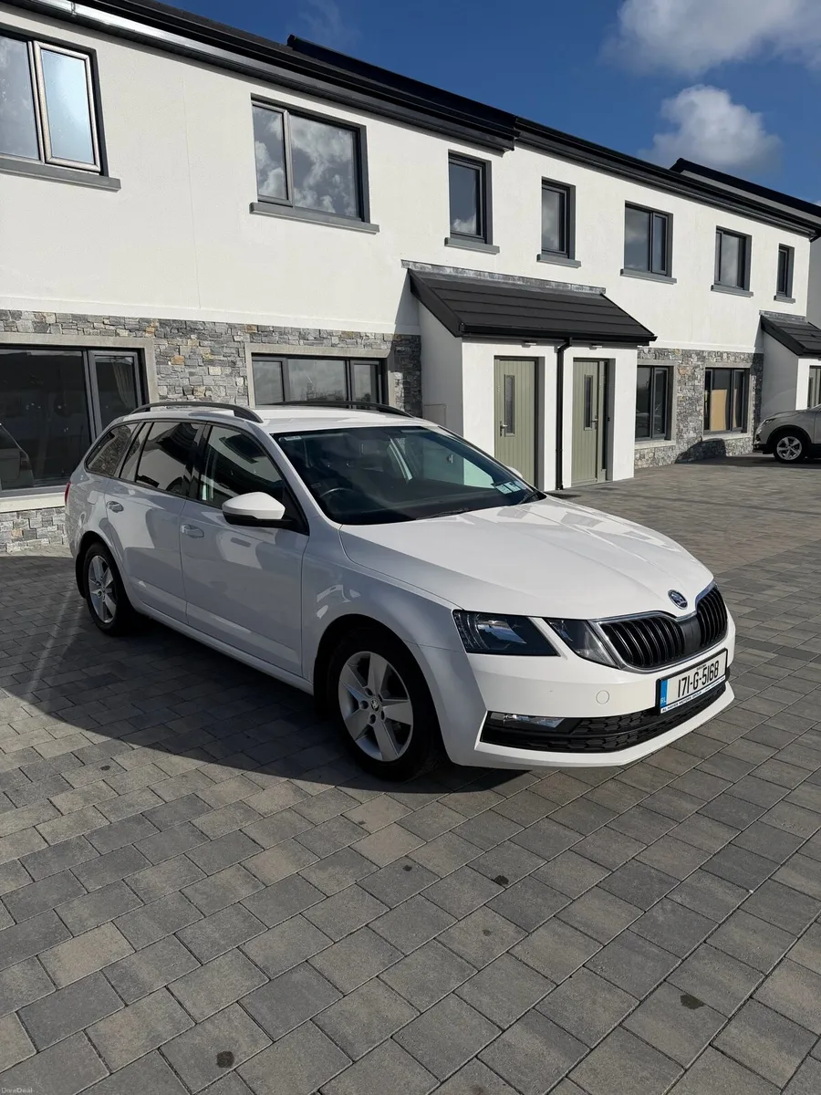 2017 Skoda Octavia - Image 4
