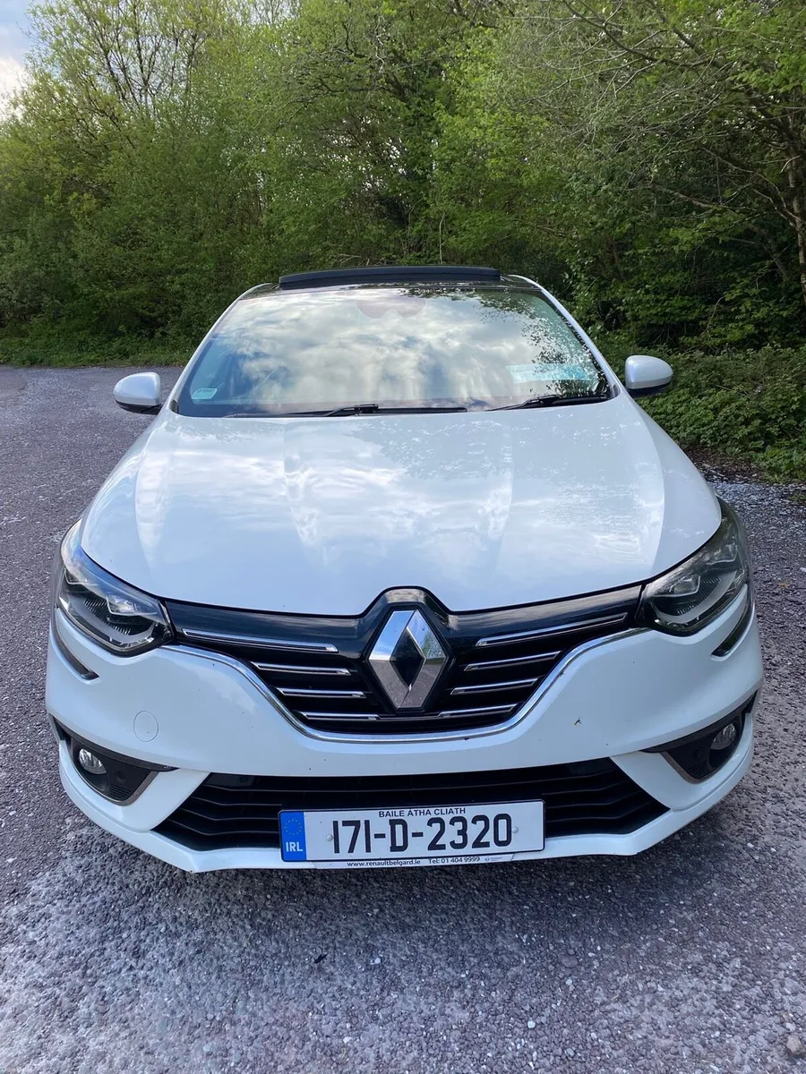 2017 Renault Megane Signature 1.5dCi Automatic - Image 3