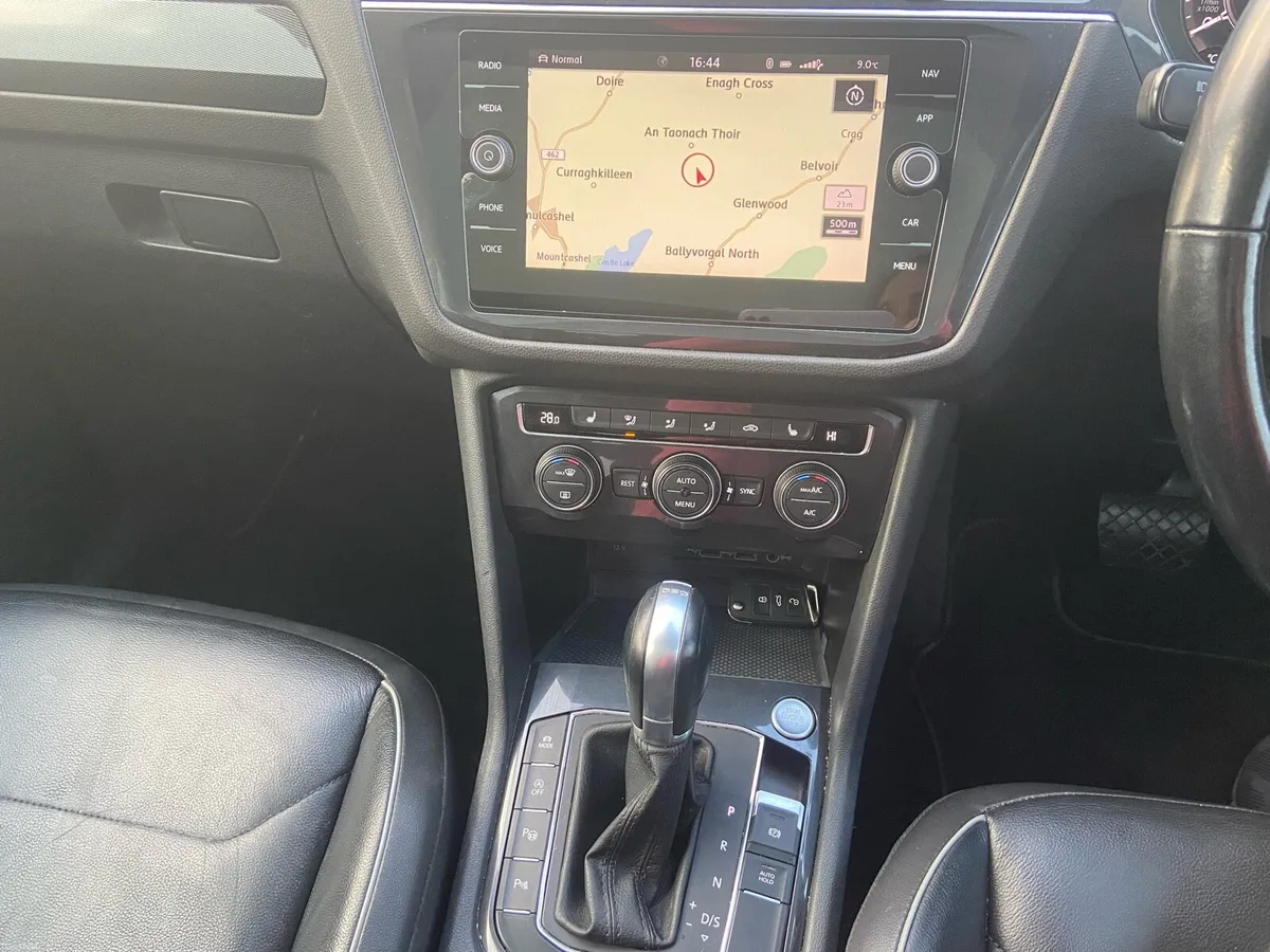 VW Tiguan Allspace- Full Leather - Automatic - Image 4