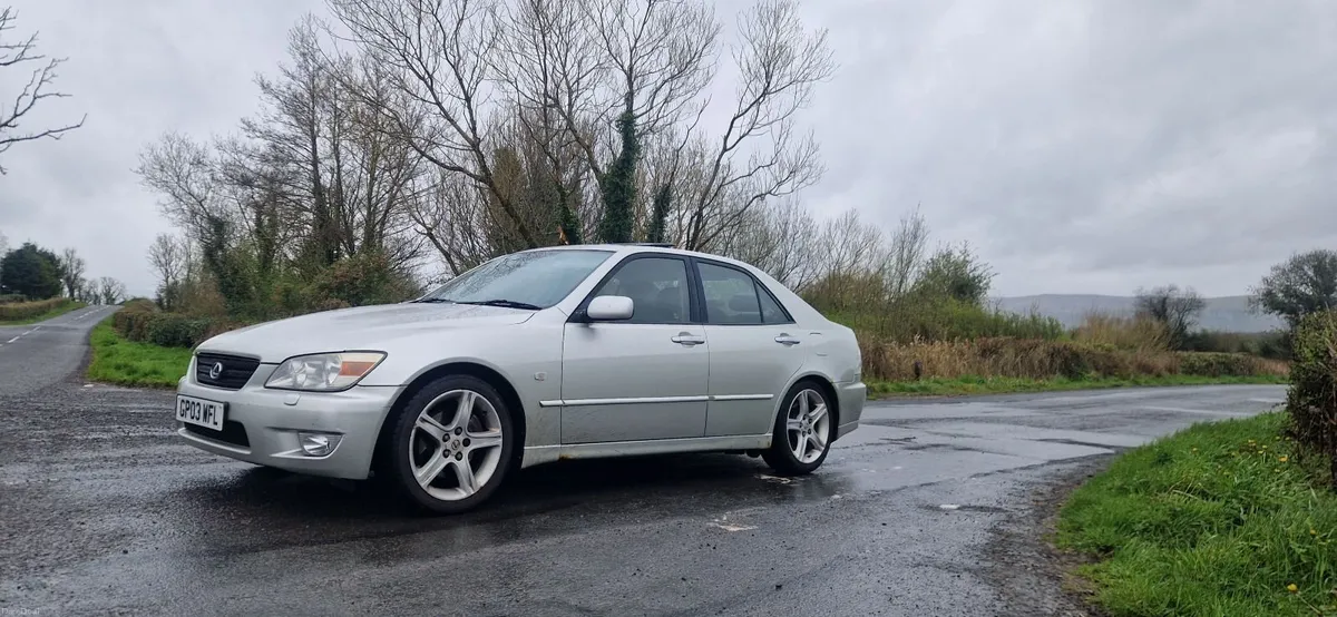 Lexus IS 2000 - Image 3