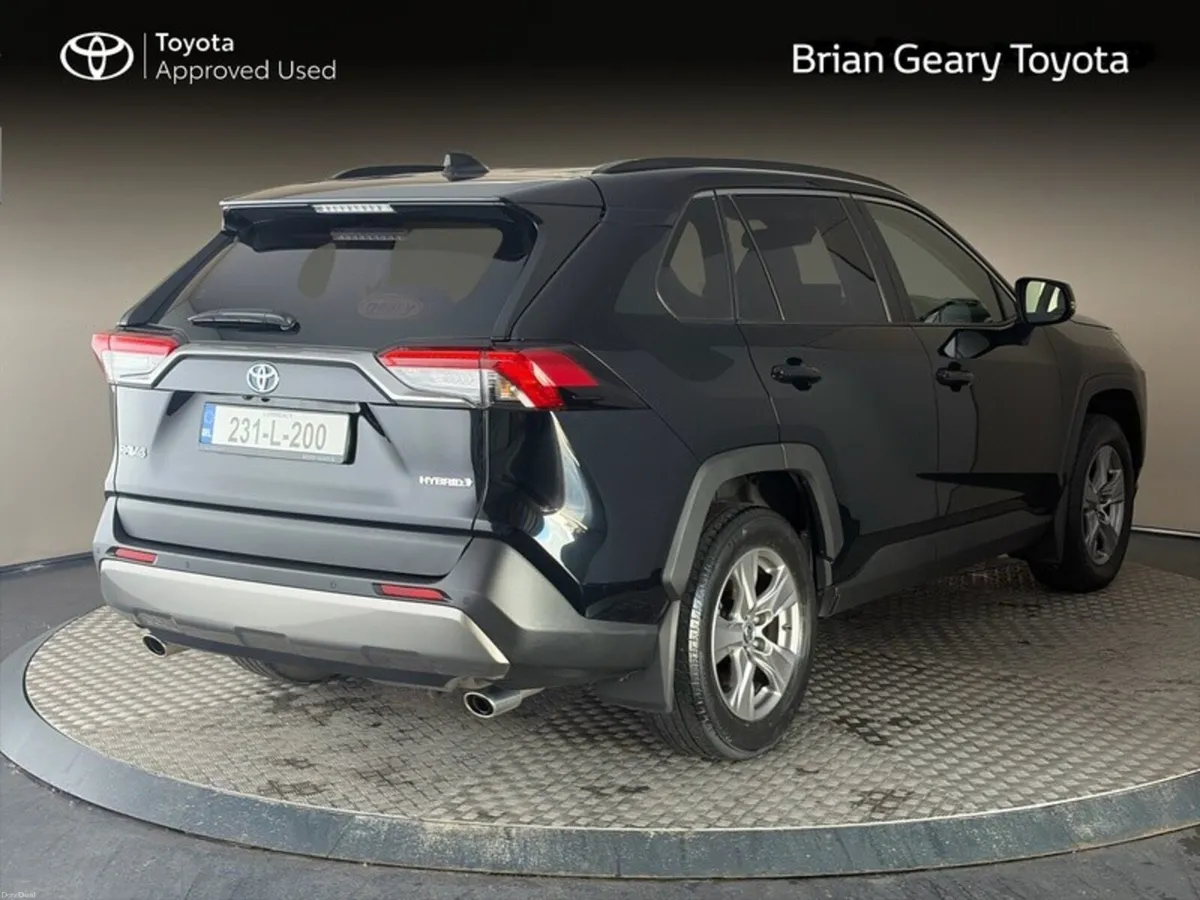 Toyota RAV4 HYBRID LUNA Auto - Image 2