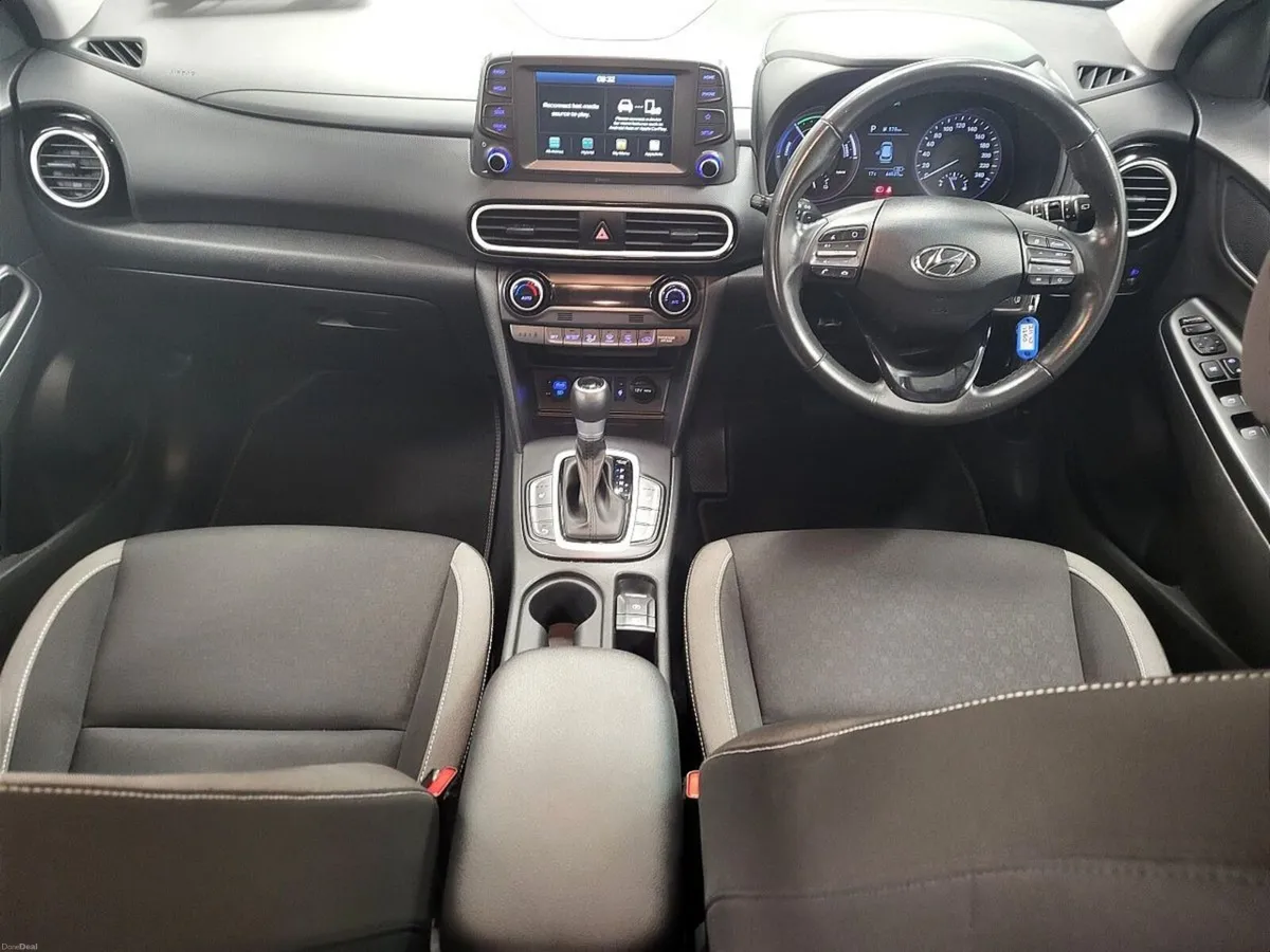Hyundai KONA 1.6 GDI Hybrid Executive Two Tone Roo - Image 4