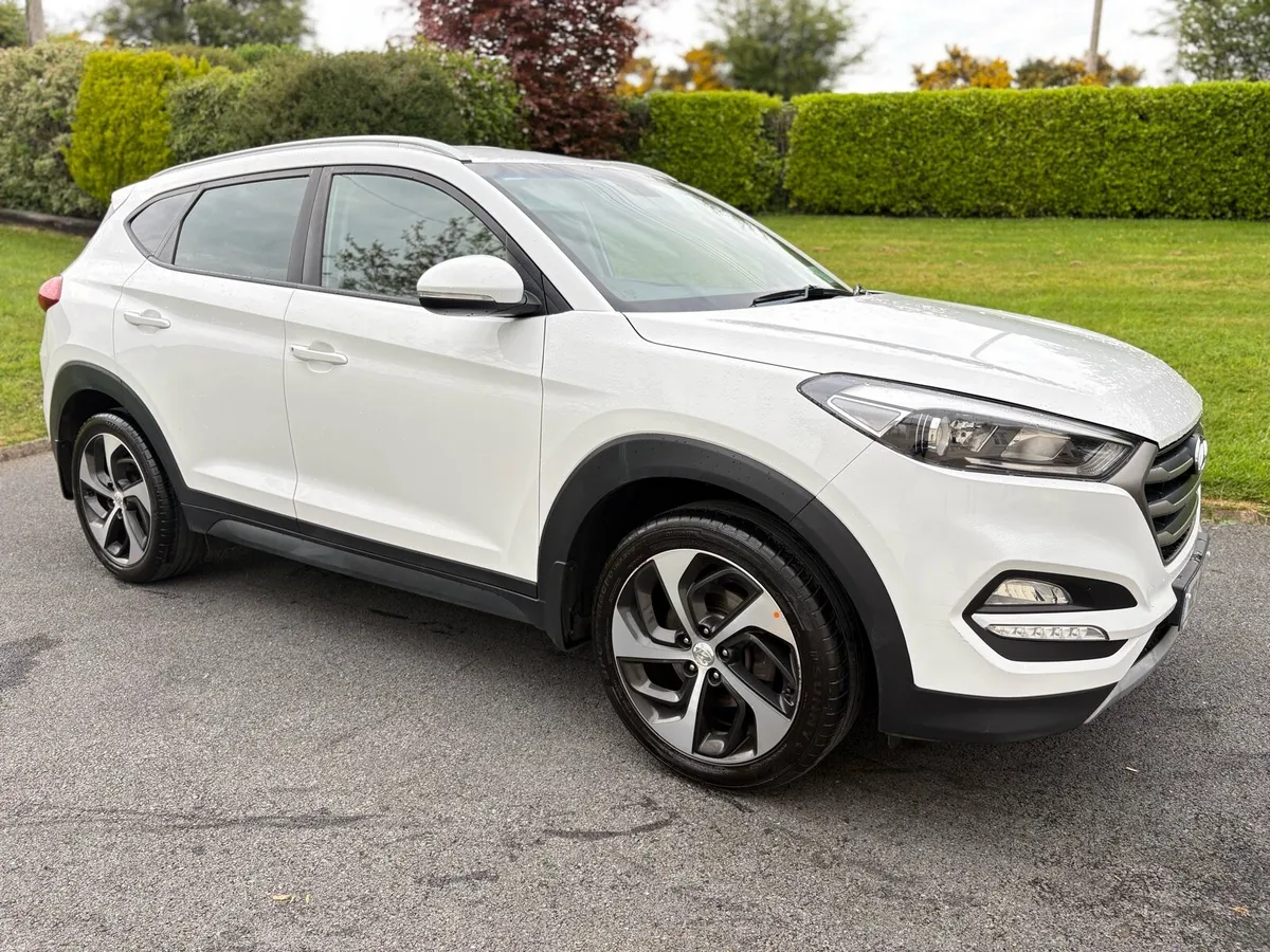 Hyundai Tucson Executive plus 2018 1.7 Crdi - Image 3