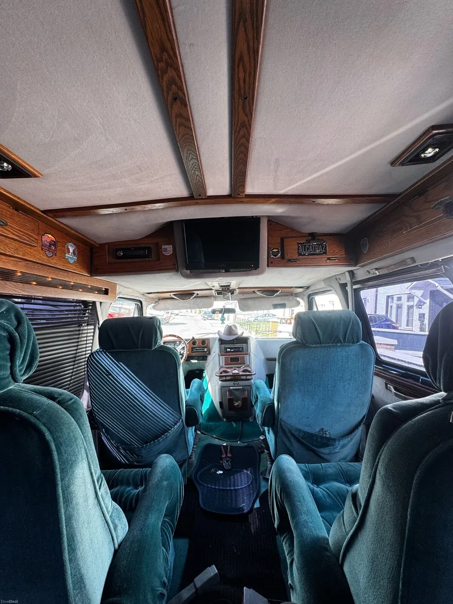 American chevy day van classic - Image 2