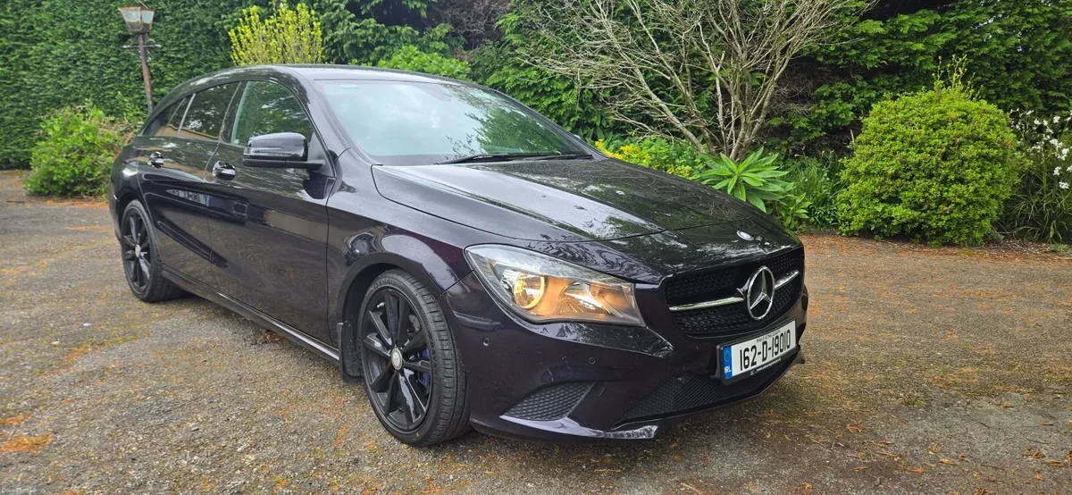 2016 Mercedes CLA200d Urban - Rare colour! - Image 1