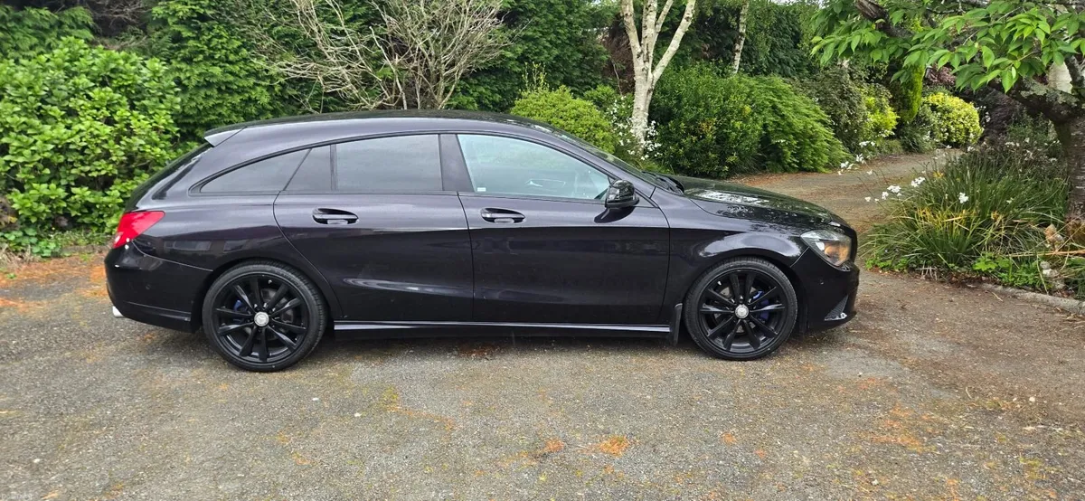 2016 Mercedes CLA200d Urban - Rare colour! - Image 4