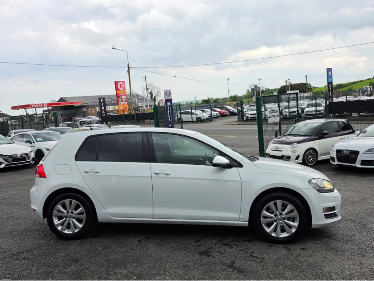 Volkswagen Golf 1.2 TSI AUTOMATIC - REVERCE CAMERA - Image 3