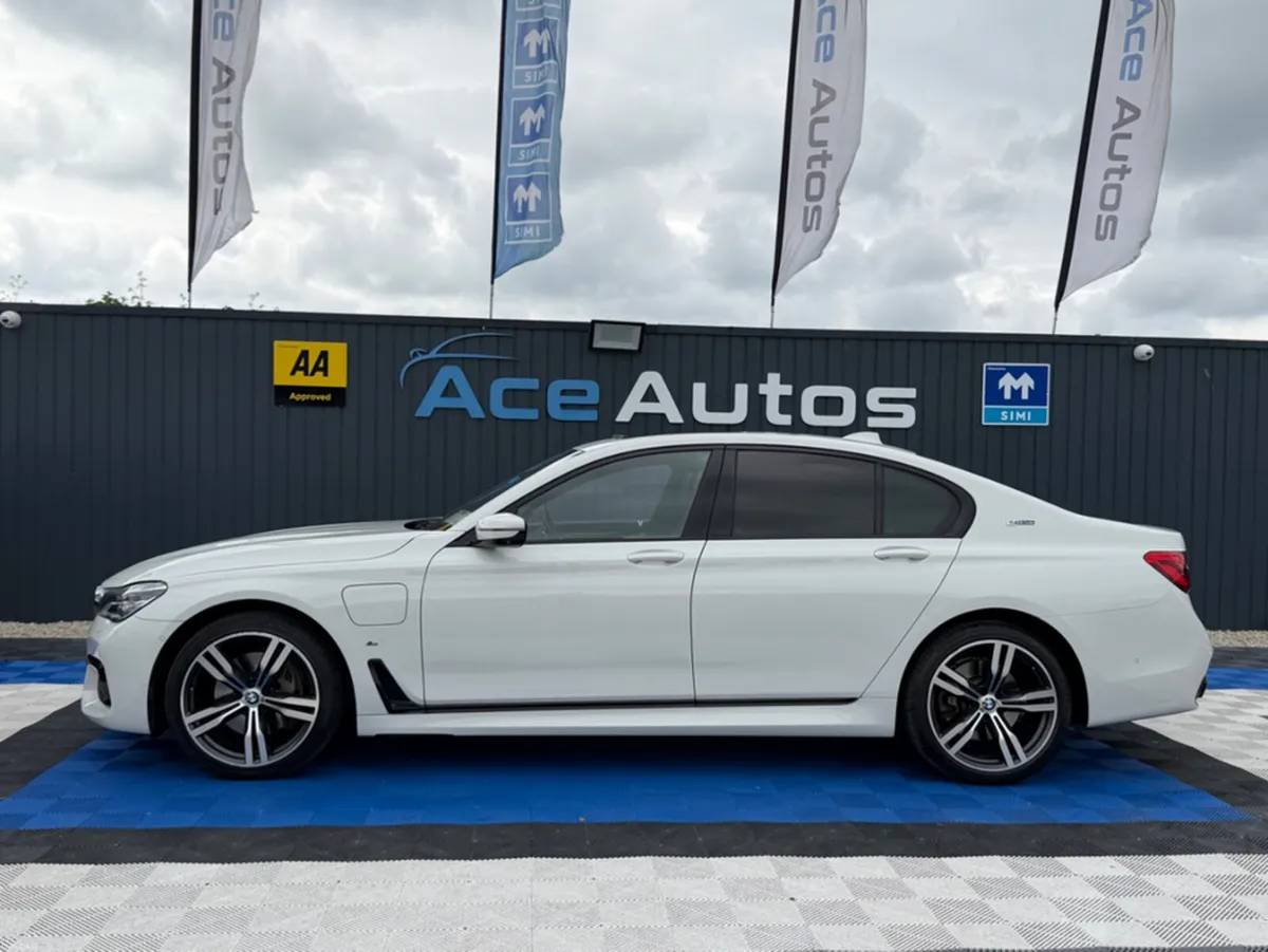 BMW 7-Series 740E M-SPORT PREMIUM - 2.0L PETROL HY - Image 4