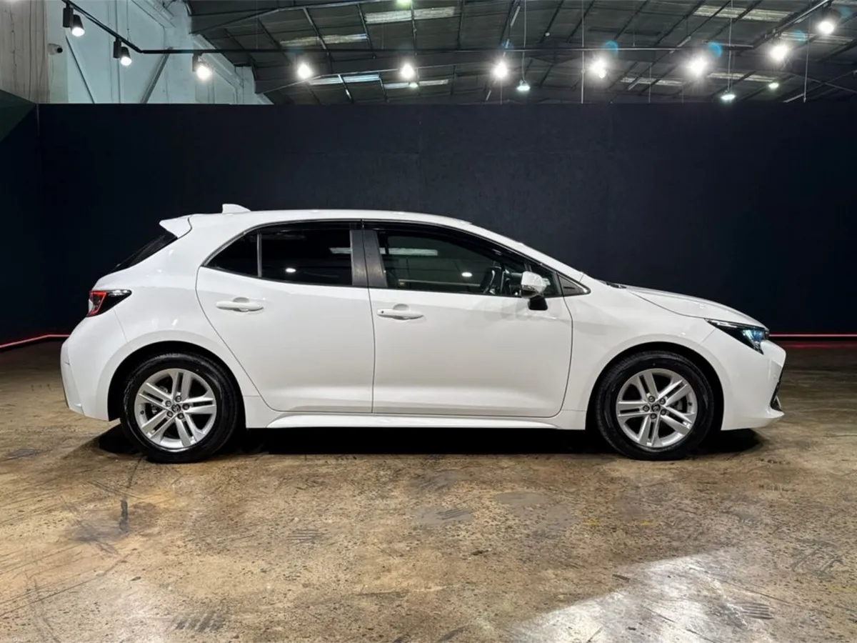 Toyota Corolla SPORTS HYBRID G PACKAGE - 16'' ALLO - Image 3