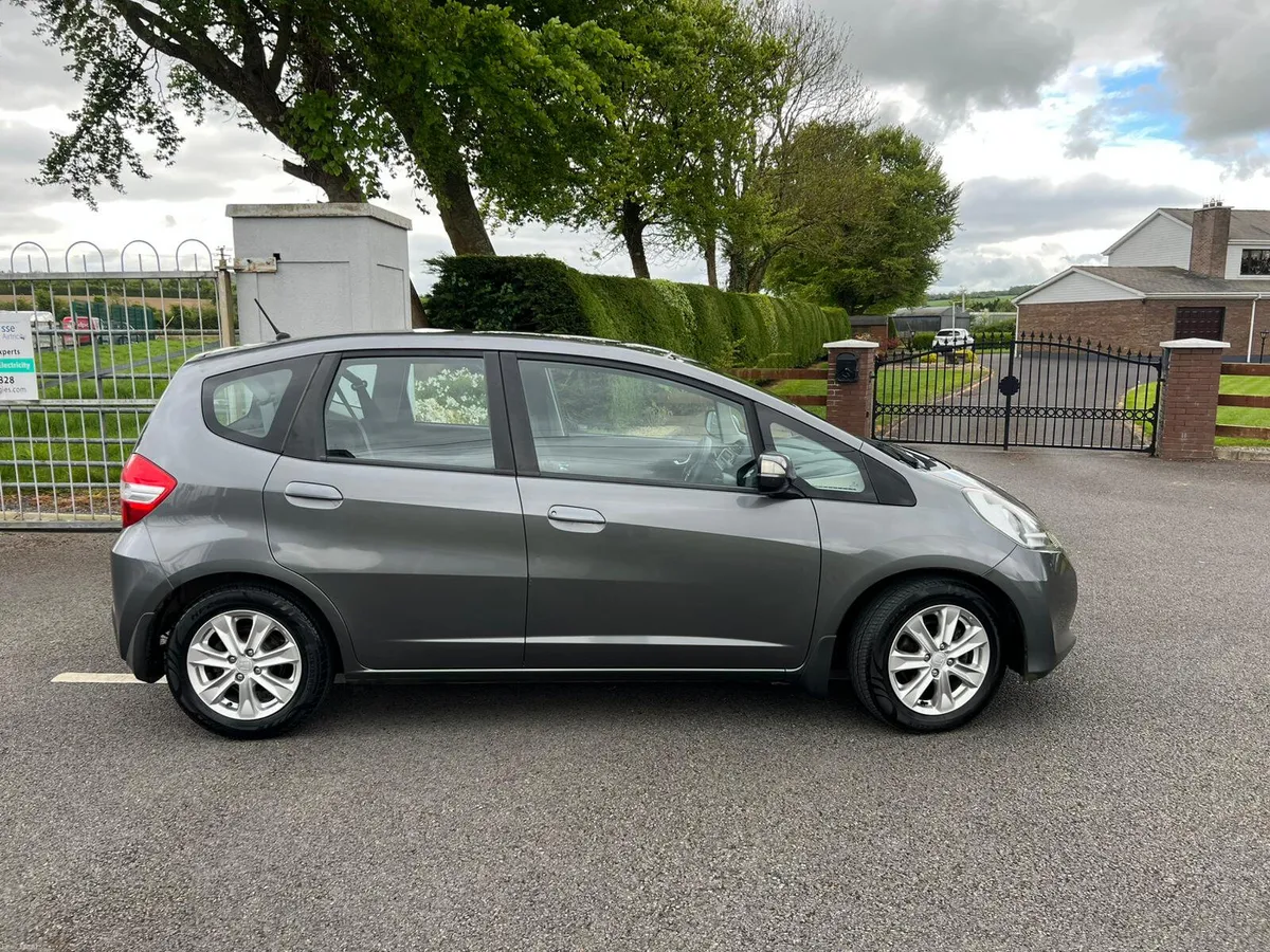 Honda Jazz Se-s  i-Vtec 2012 - Image 3
